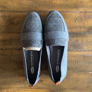 Dr. Scholl’s loafers. Brand new :)